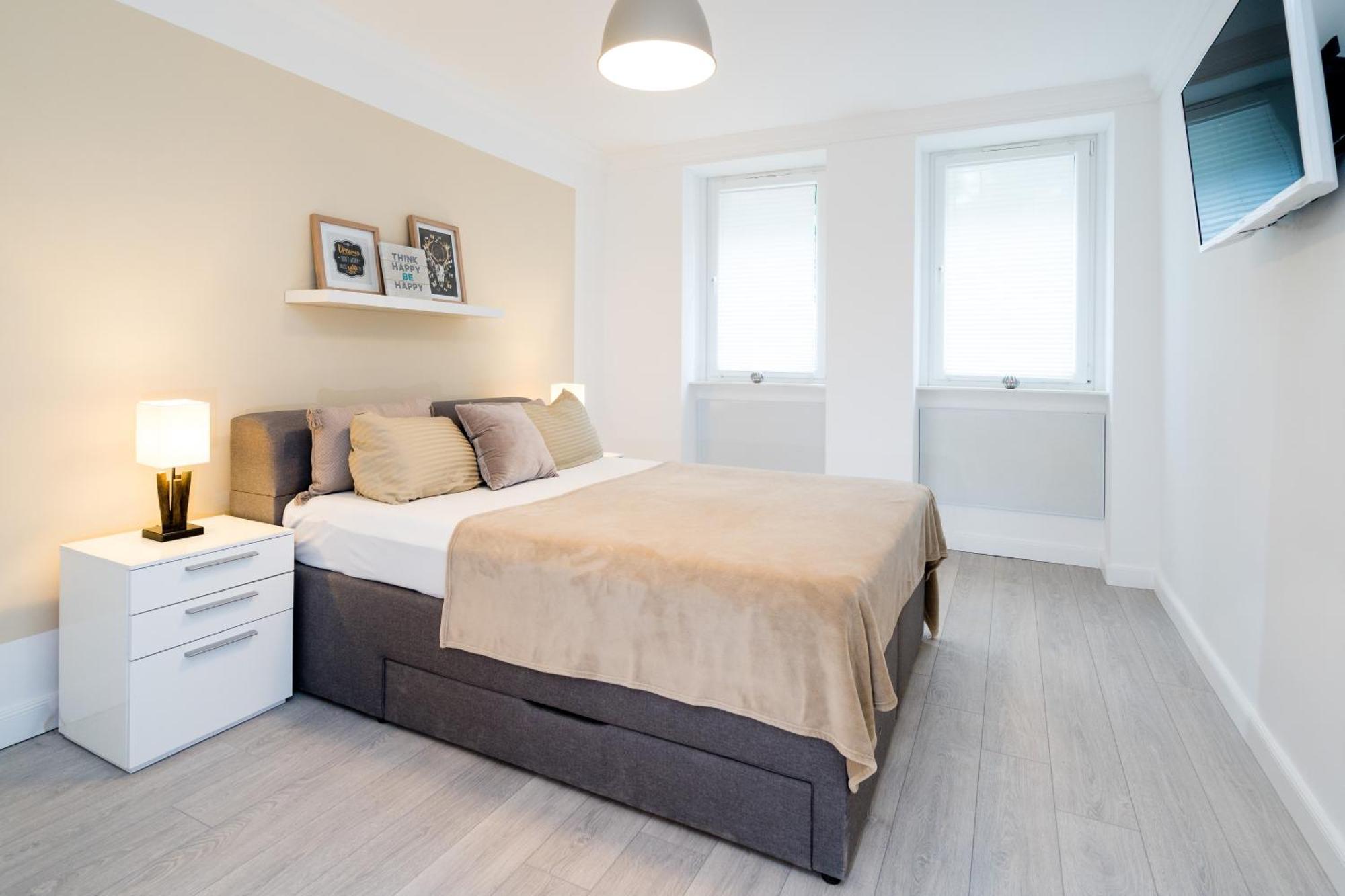 The Lachmann Vh, 2br One Living Up To 6 People Berlino
