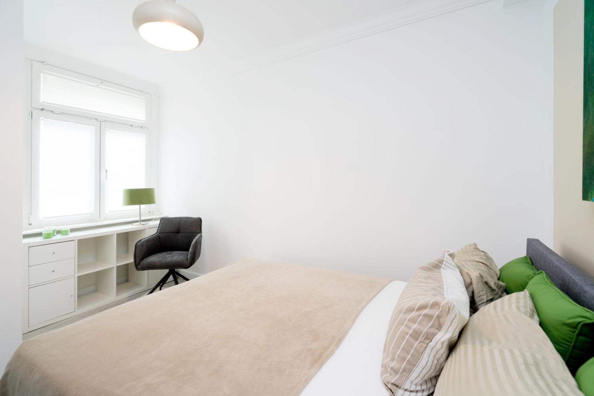 The Lachmann Vh, 2br One Living Up To 7 People * Berlin